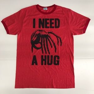 I NEED A HUG T-SHIRT (M)